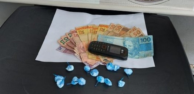 BM PRENDE HOMEM POR TRFICO DE ENTORPECENTES NO BAIRRO HUMAIT