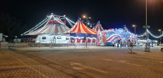 CIRCO FANT�STICO TER� SESS�O ESPECIAL PARA PESSOAS COM DEFICI�NCIA