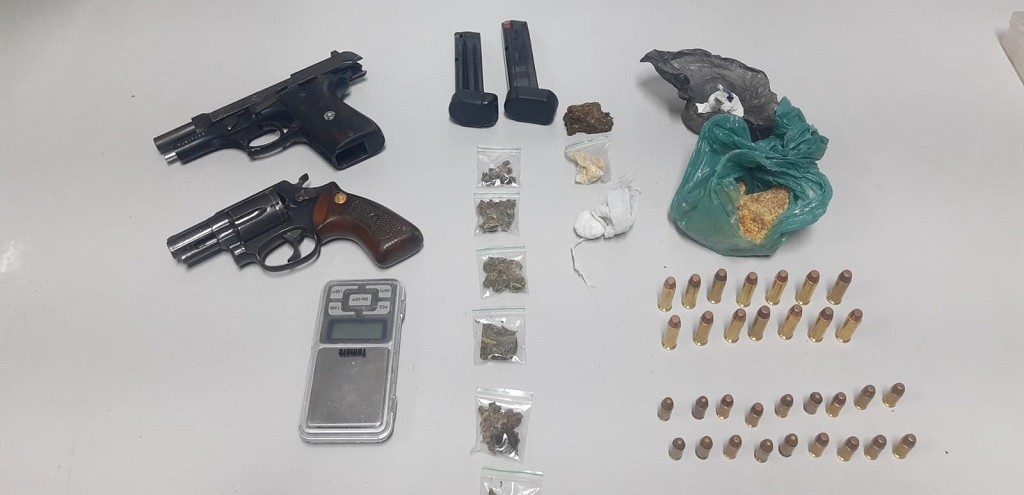 BM PRENDE DUAS PESSOAS DURANTE PATRULHAMENTOS NO SENANDES E NA SO MIGUEL