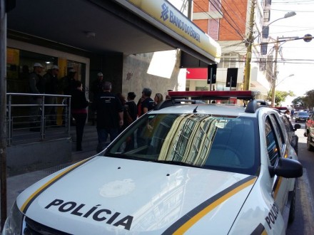 ARROMBAMENTO  AGNCIA DO BANCO DO BRASIL: POLCIA CIVIL SOLICITA IMAGENS DAS CMERAS DE MONITORAMENTO DA PREFEITURA