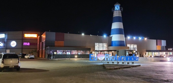 SHOPPING PRA�A RIO GRANDE RETOMA PARTE DE SUAS ATIVIDADES