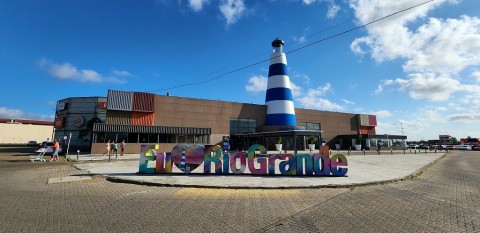 PRA�A SHOPPING PROMOVE O 1� ENCONTRO DE CUBO M�GICO