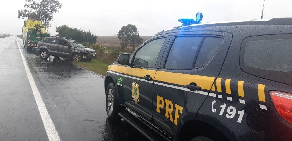 QUATRO PESSOAS MORREM EM ACIDENTE NA BR 116, EM CAPO DO LEO