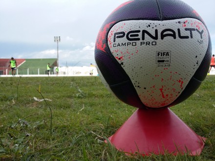 JOGADORES DO SO PAULO AVALIAM A BOLA DO CAMPEONATO GACHO