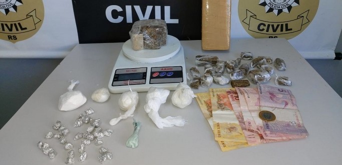 PC PRENDE HOMEM POR TRFICO NO BAIRRO JUNO