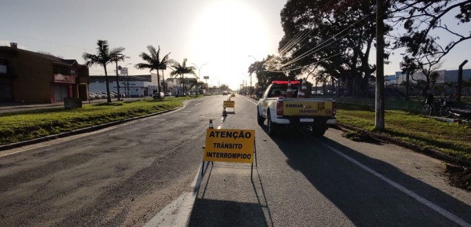 RECAPEAMENTO ASFLTICO DA AVENIDA PRESIDENTE VARGAS  INICIADO PELO MUNICPIO