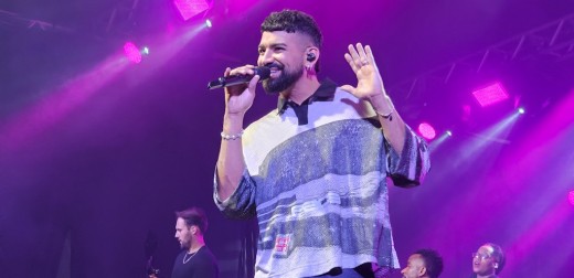 DILSINHO RE�NE MAIS DE DEZ MIL PESSOAS NO PORTO HIST�RICO DURANTE O FESTIMAR 2026