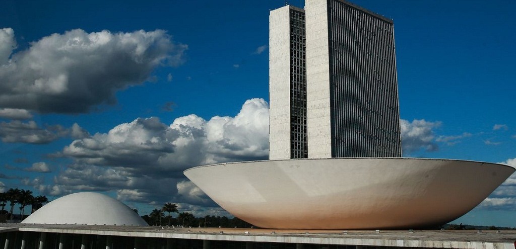 EM SESSO DO CONGRESSO, CMARA MANTM VETO A REAJUSTE DE SERVIDORES