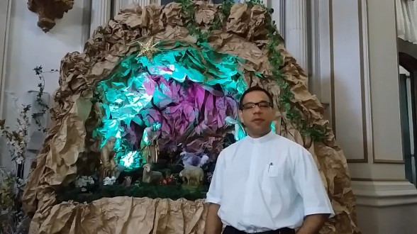 CONFIRA EM VDEO A MENSAGEM DE NATAL DEIXADA PELO PADRE RAFAEL COLVARA
