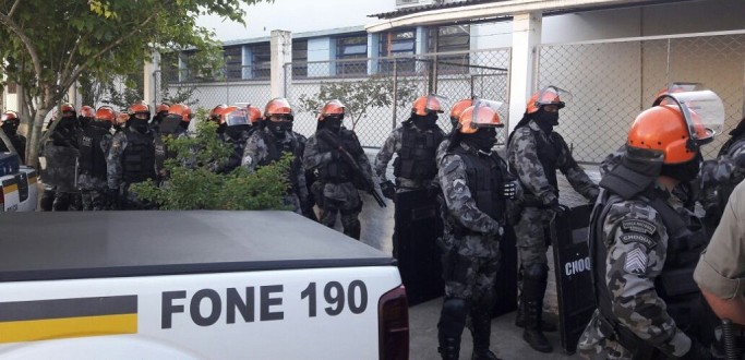 POE DO 6 BPM APOIA AGENTES DA SUSEPE EM REVISTA AO PRESDIO DE SANTA VITRIA DO PALMAR