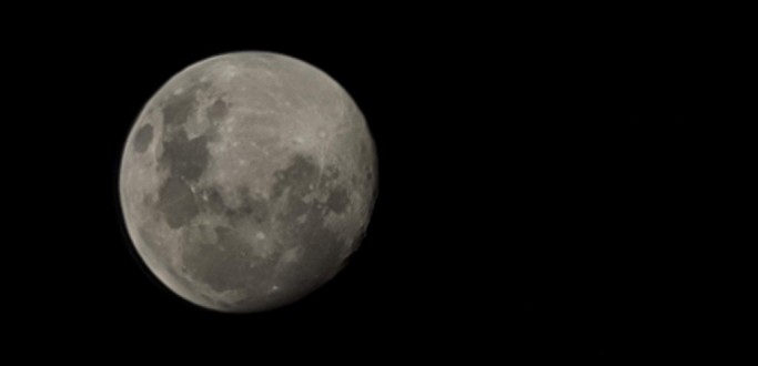 MADRUGADA DESTA QUARTA-FEIRA TER� ECLIPSE TOTAL E SUPERLUA DE SANGUE