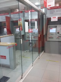 BANDIDOS FURTAM QUANTIA EM DINHEIRO DE CAIXA ELETRNICO