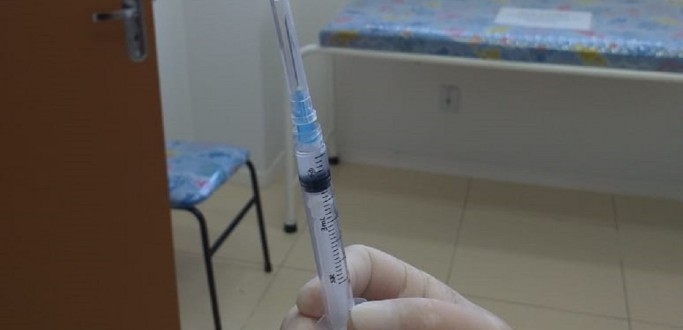 CERCA DE 84 MIL PESSOAS EST�O VACINADAS COM A PRIMEIRA DOSE EM RIO GRANDE