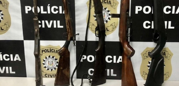 POLCIA CIVIL APREENDE ARMAS E MUNIES EM RIO GRANDE