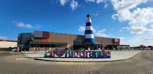 OBRAS NA CASAS MARIA DO PRA�A SHOPPING EST�O EM ANDAMENTO