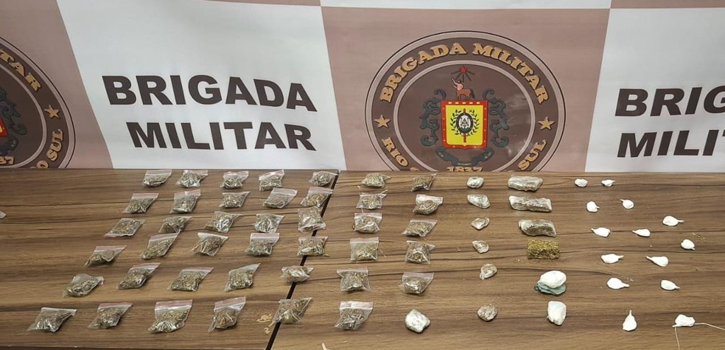 FOR�A T�TICA PRENDE HOMEM POR TR�FICO, NO BAIRRO LAGOA