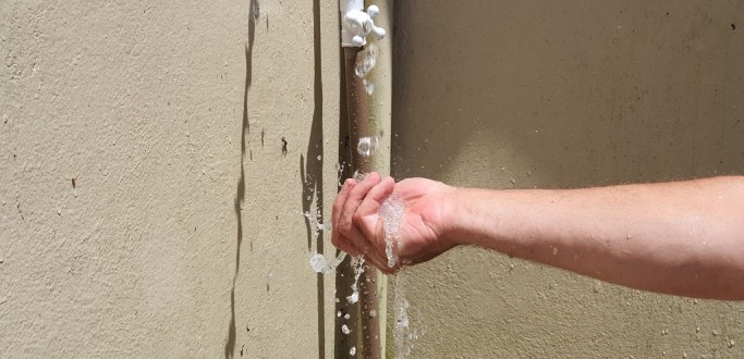 DIA MUNDIAL DA �GUA: BILH�ES N�O T�M ACESSO � �GUA E SAB�O