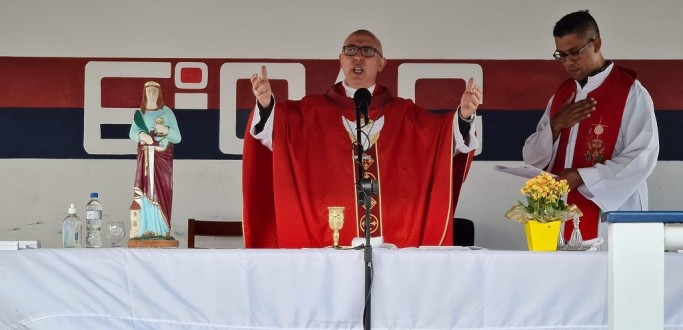 DOM RICARDO HOEPERS RECEBER MEDALHA DO MRITO FARROUPILHA