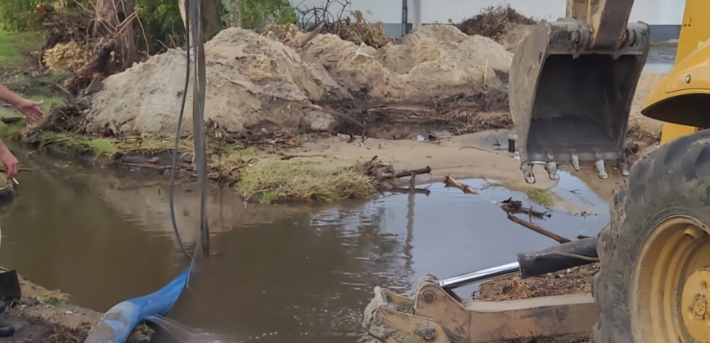 CORSAN TRABALHA PARA RETOMAR FORNECIMENTO DE GUA EM BAIRROS DE RG NA MADRUGADA DESTA TERA-FEIRA (9)