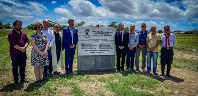 LAN�ADA PEDRA FUNDAMENTAL DO NOVO PR�DIO DO LEGISLATIVO MUNICIPAL