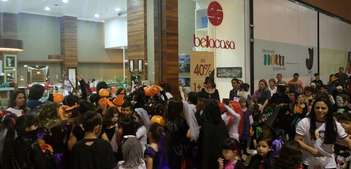 SHOPPING PRA�A RIO GRANDE PROMOVE FESTA DE HALLOWEEN