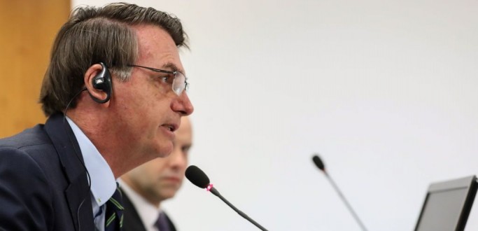 COVID - 19: AJUDA A TRABALHADOR INFORMAL SER DE R$ 600, DIZ BOLSONARO