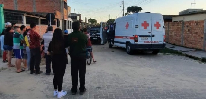 HOMEM  MORTO COM GOLPES DE FACA PELO IRMO, EM SO JOS DO NORTE