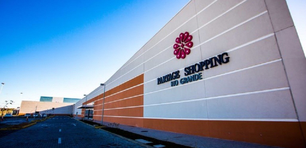 PARTAGE SHOPPING RIO GRANDE LANA DRIVE THRU PARA O DIA DAS MES