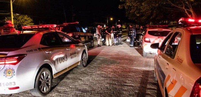 OPERA��O INTEGRADA TERMINA COM FESTA CLANDESTINA NA MADRUGA EM PELOTAS