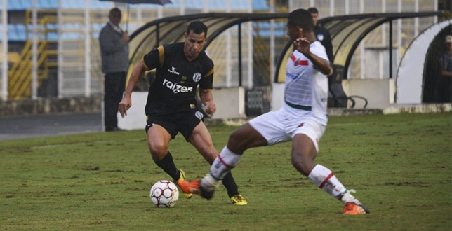 MESMO COM PRESSO NO SEGUNDO TEMPO, SO PAULO ESTREIA COM DERROTA NA SRIE D