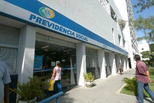 BENEFICIRIOS DO INSS DEVEM COMPROVAR VIDA E RENOVAR SENHA AT AMANH