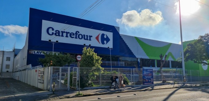 EM NOTA, GRUPO CARREFOUR CONFIRMA O FECHAMENTO DA LOJA DE RG E ELENCA ATACAD�O COMO ALTERNATIVA PARA OS CONSUMIDORES