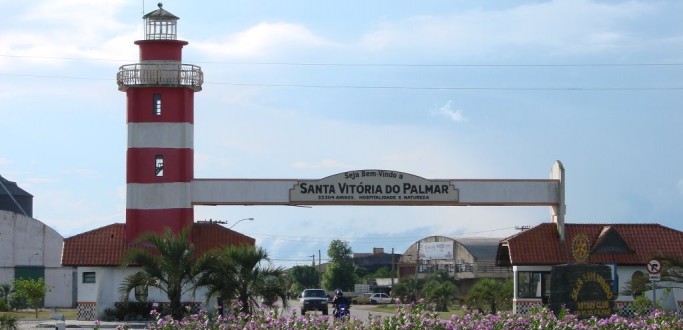 PREFEITURA DE SANTA VIT�RIA INTERDITA TR�S CASAS NOTURNAS EM FUNCIONAMENTO NO INTERIOR