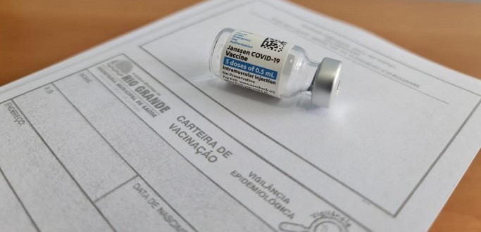 SMS VACINA PESSOAS COM 33 ANOS CONTRA A COVID-19 EM RIO GRANDE