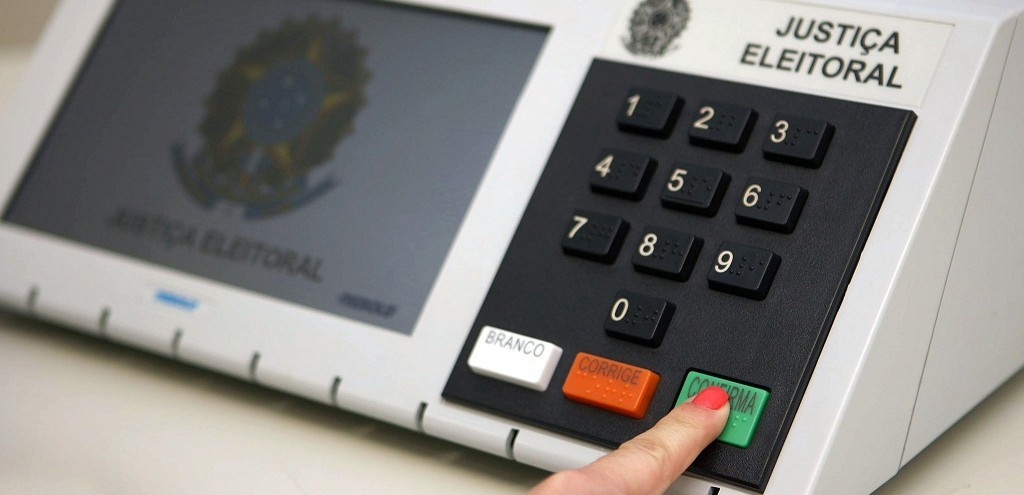 PSOL OFICIALIZA CANDIDATURA DE VERA MAYORCA  PREFEITURA DE RIO GRANDE