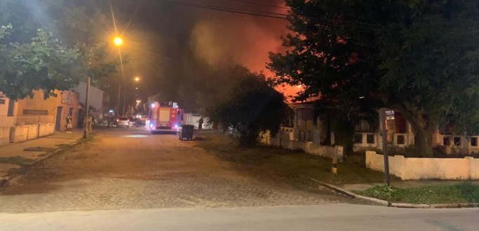 CASA FICA PARCIALMENTE DESTRU�DA EM INC�NDIO NO CASSINO