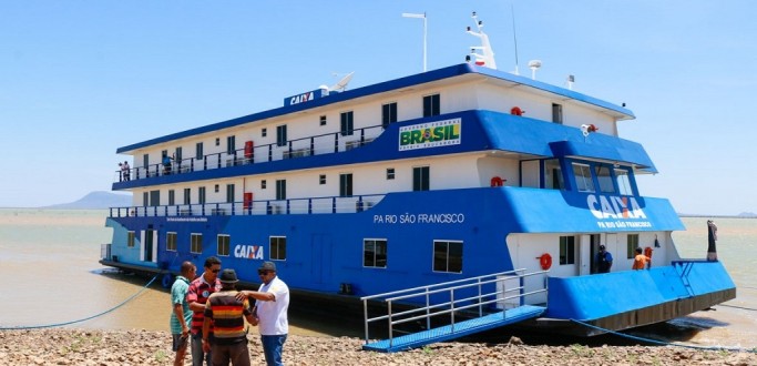 AUX�LIO EMERGENCIAL CHEGA A POPULA��ES RIBEIRINHAS DO PAR� E AMAZONAS