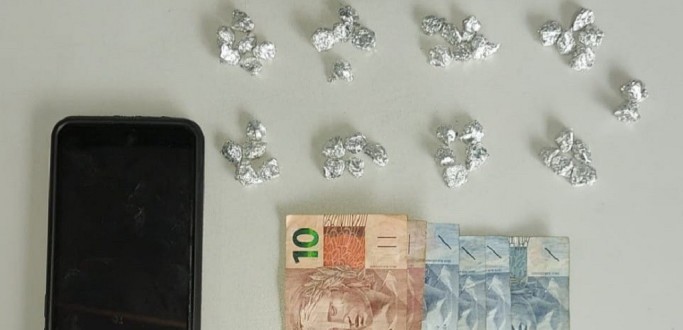 BM PRENDE HOMEM POR TRFICO DE DROGAS NO BAIRRO CIDADE NOVA