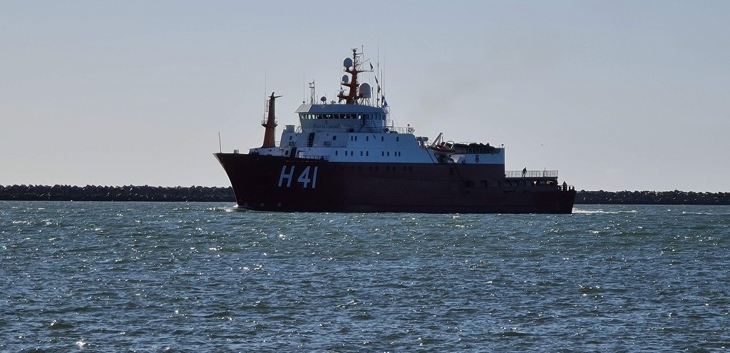 CHEGADA DO NAVIO ALMIRANTE MAXIMIANO MARCA O INÍCIO DE MAIS UMA OPERANTAR