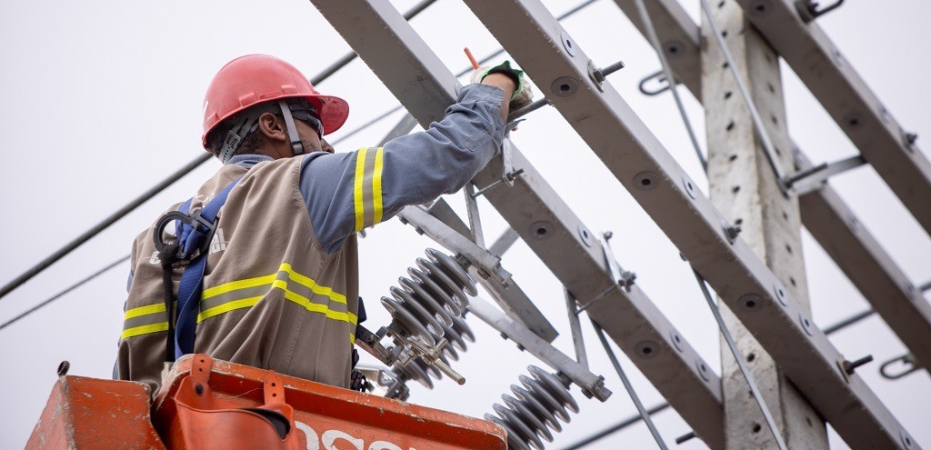 CEEE EQUATORIAL INVESTE R$ 700 MIL EM MELHORIAS NA REDE ELTRICA DE SO LOURENO DO SUL