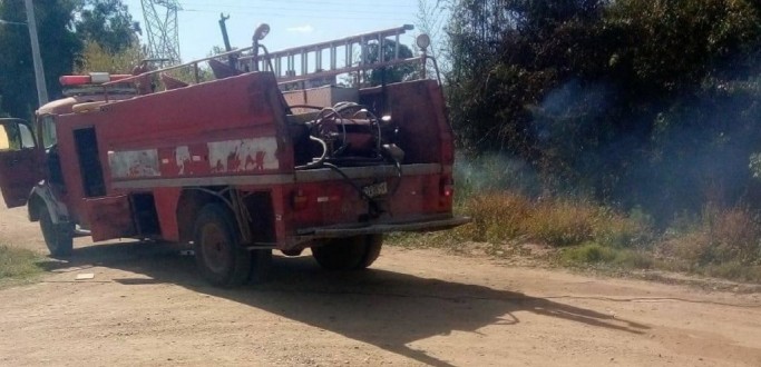 BOMBEIROS DE ARROIO GRANDE RECEBEM OR�AMENTO PARA REFORMA DA VIATURA DE COMBATE