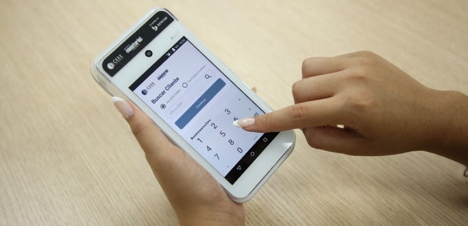 MAQUINAS DE CARTO CHEGAM S AGNCIAS DE ATENDIMENTO DA CEEE GRUPO EQUATORIAL