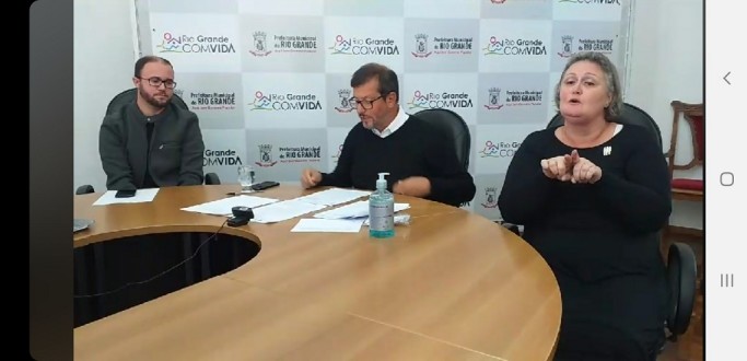 PREFEITURA MANT�M AFASTAMENTO SOCIAL E AUTORIZA O FUNCIONAMENTO DO COM�RCIO NA MODALIDADE TELE-ENTREGA