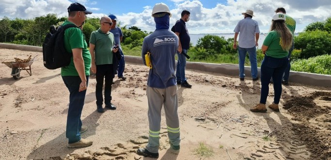 NILTON HANG ELOGIA ANDAMENTO DA OBRA DA HAVAN DE RIO GRANDE EM VISITA AO CANTEIRO