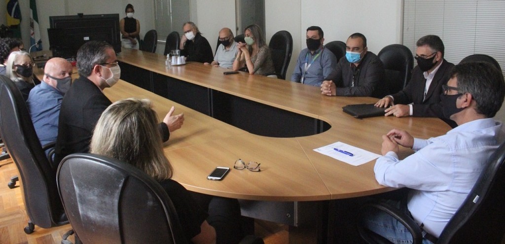 PREFEITURA RECEBE AS CHAVES DO ANTIGO PRÉDIO DOS CORREIOS