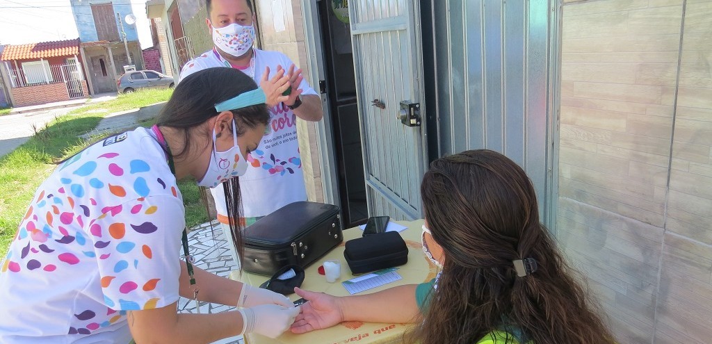 AO DE SADE E PREVENO  REALIZADA COM GRUPO MAIS SADE MUDE1HBITO DA UNIMED LITORAL SUL