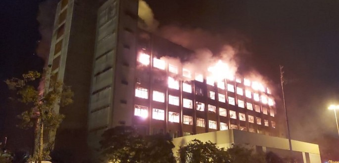 URGENTE � PARTE DE PR�DIO DA SSP DESABA EM RAZ�O DO INC�NDIO