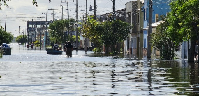 SEMINRIO ORGANIZADO PELO 3 BBM E A FURG DEBATER OS EVENTOS EXTREMOS NO RS