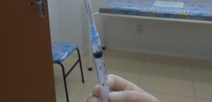 PREFEITURA RG AMPLIA VACINA��O CONTRA COVID-19 PARA FAIXA DE 30 ANOS OU MAIS