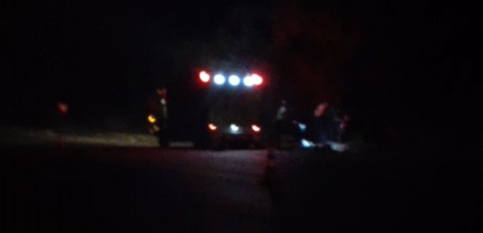 ACIDENTE ENTRE CARRO E DOIS CAMINHES MATA MOTORISTA NA BR 392, EM CANGUU